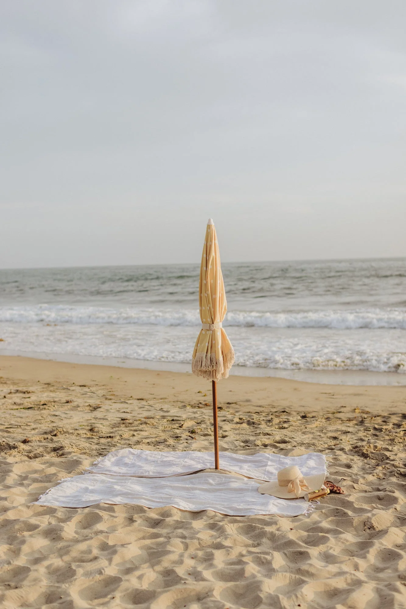 Summerland 6.5 ft. Portable Beach Umbrella - Image 19